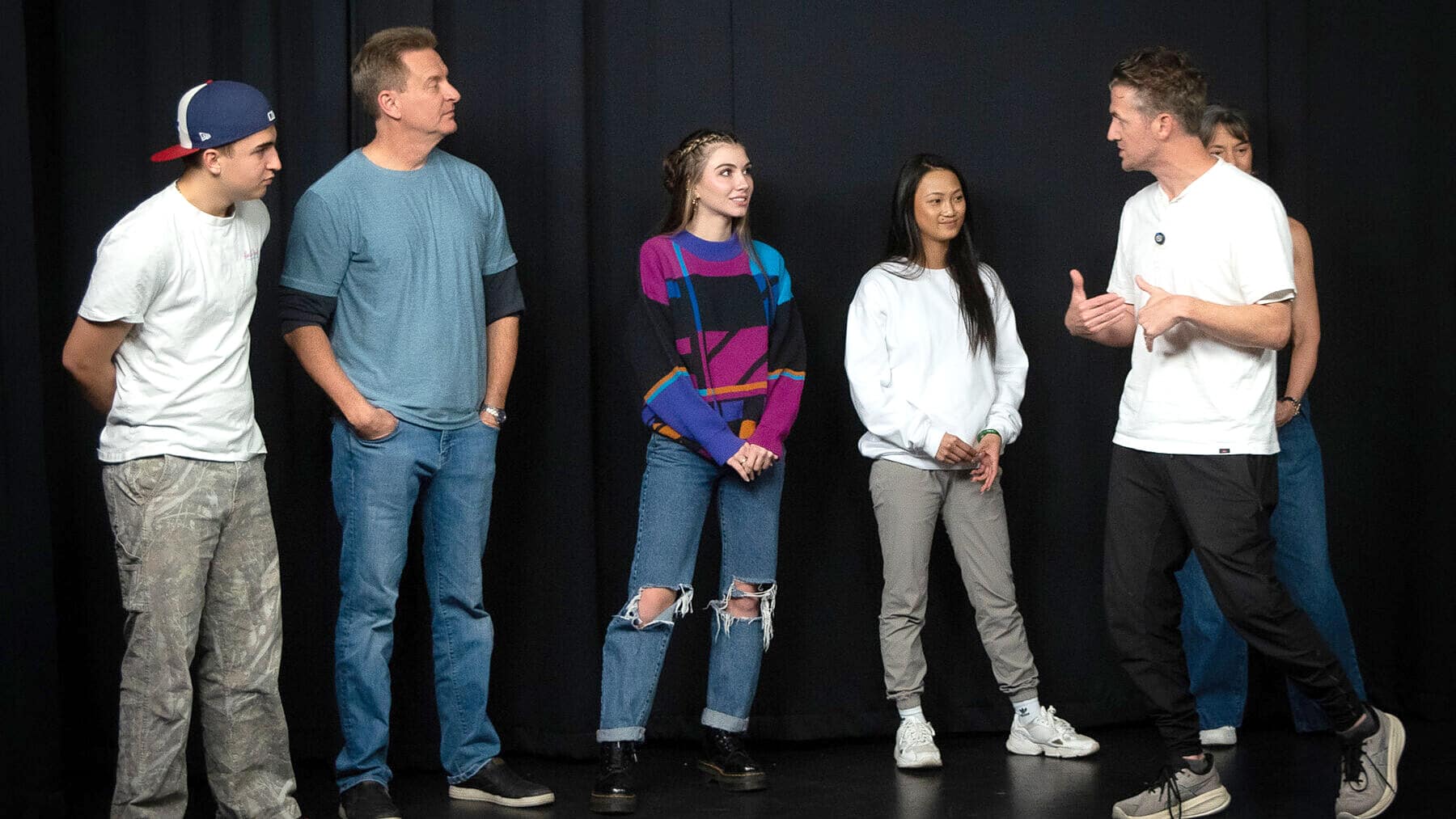 Matthew Dearing giving notes to actors in class