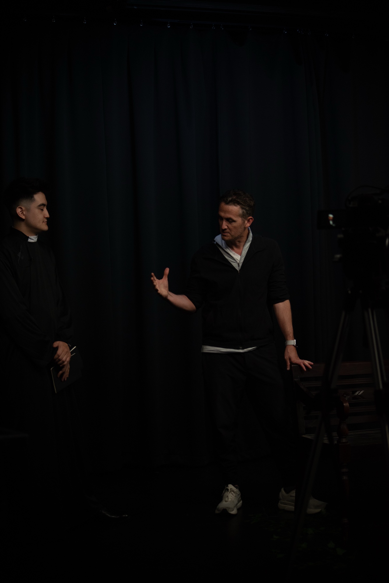 Matthew Dearing giving a note to two actors mid-scene at a Dearing Acting Studio Masterclass