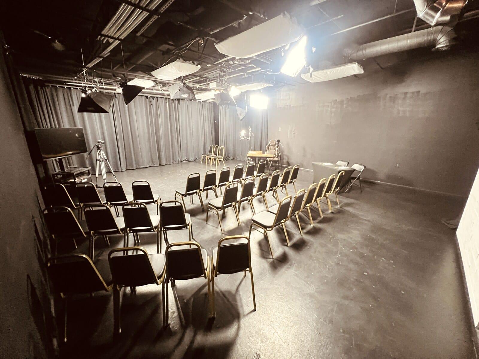 A rehearsal room for rent at Dearing Acting Studio in Phoenix